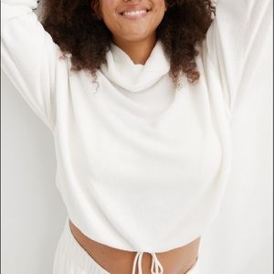 Super cute cozy white sweatshirt